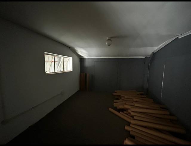 127M² WAREHOUSE TO LET IN WYNBERG